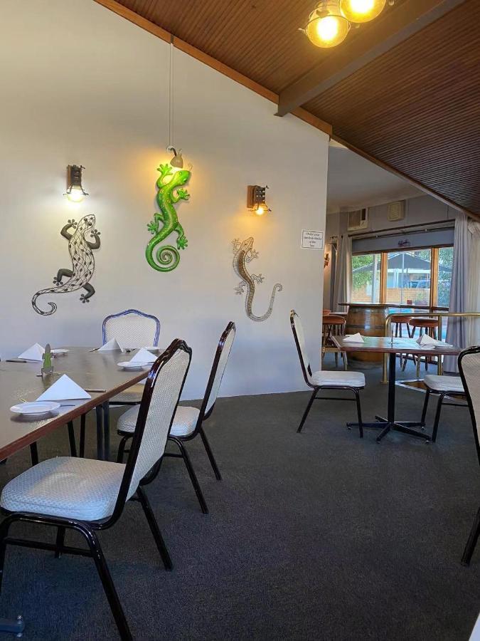 Gateway Motor Inn Narrandera Exterior foto